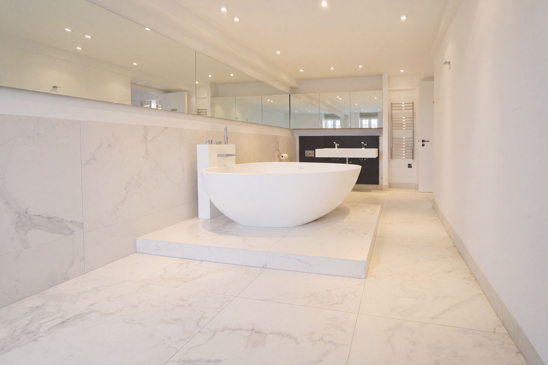 Baker Street bathroom interior photography